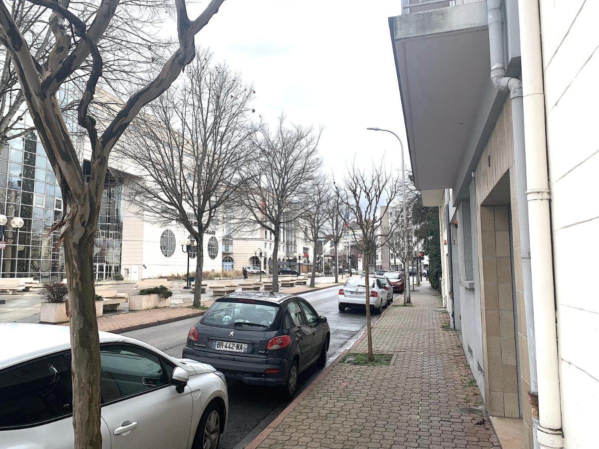 Le Callou - Parking - Face Aux Thermes - Rez De Chaussee Vichy Exteriör bild